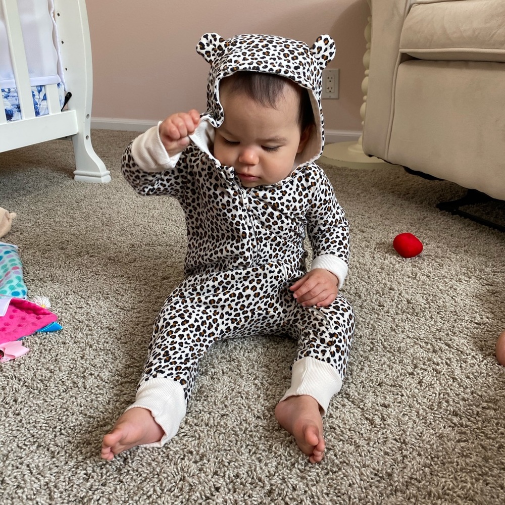 H&M Leopard One Zip Up